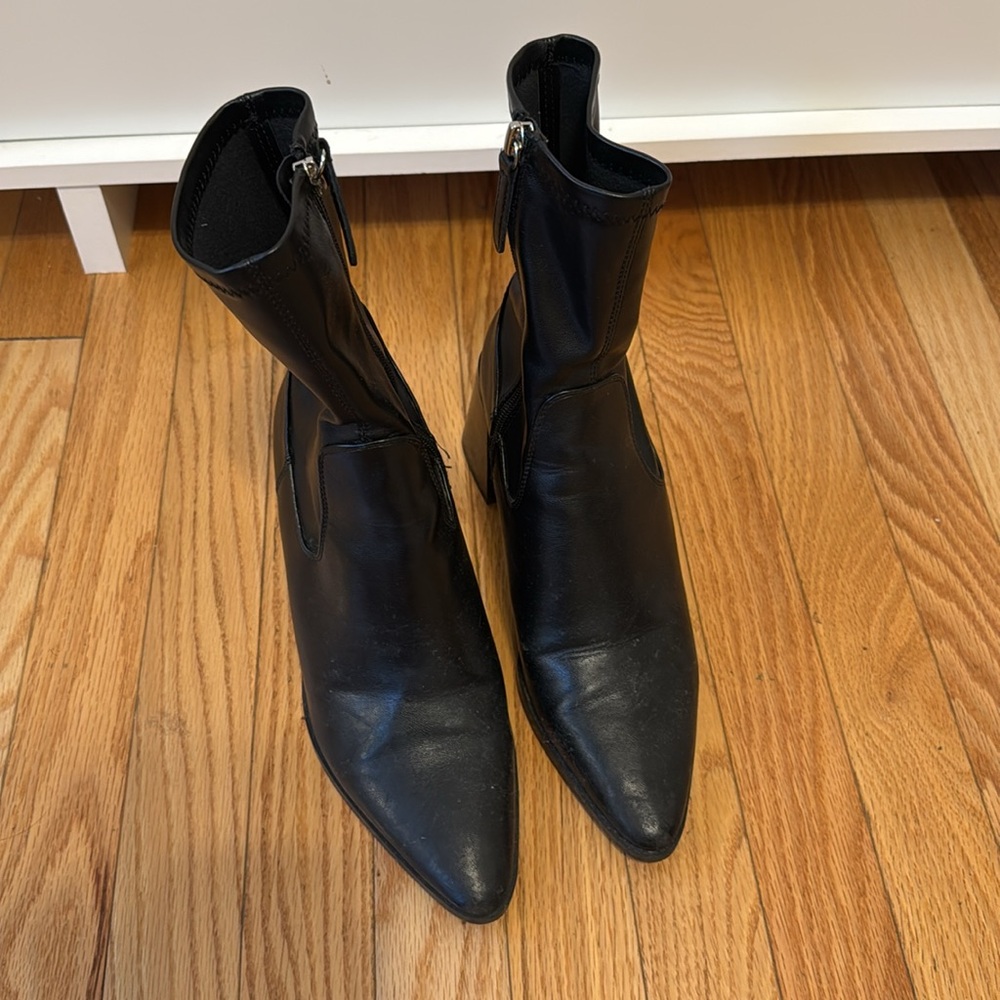 Pointed toe boots - Picture 2 of 2